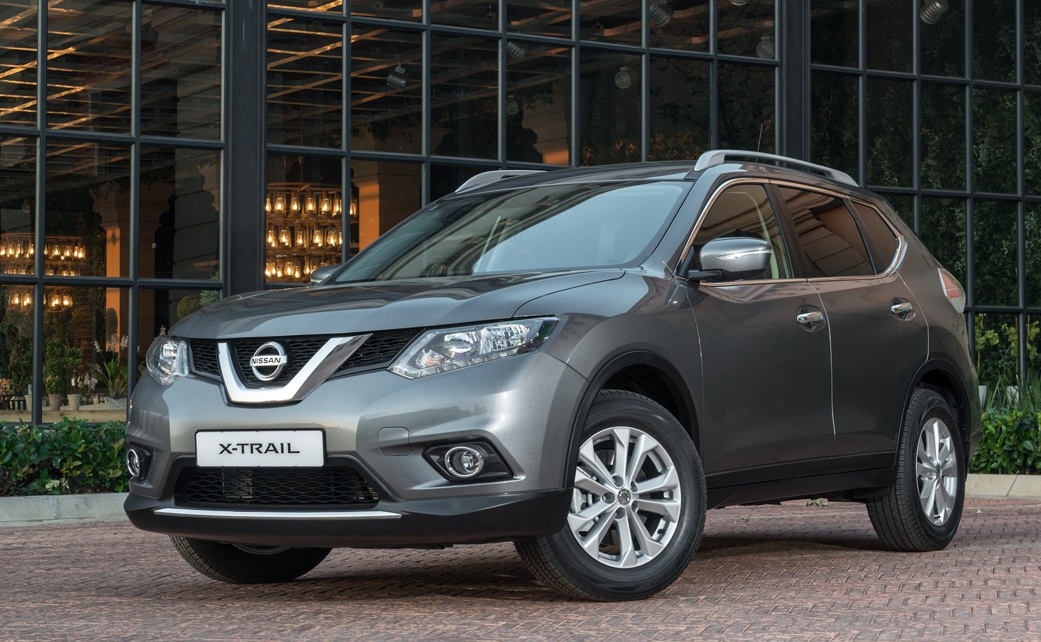 Вес ниссана. Nissan x-Trail 2015. Nissan x-Trail t32 2015. Nissan x-Trail t32 Raq. Nissan x Trail 2015 серый.